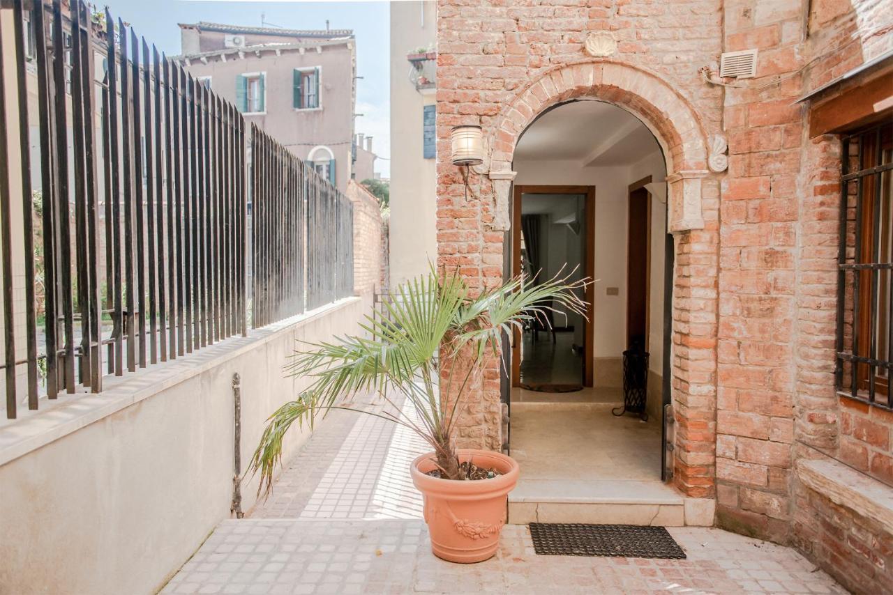 Gondola Rosa, Incantevole Vista Sul Canale 威尼斯 外观 照片